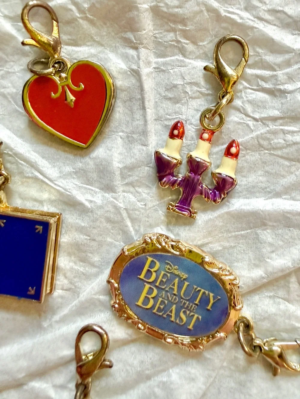 Disney Beauty and the Beast Charm Set Enchanted Rose Lumiere Mirror Book